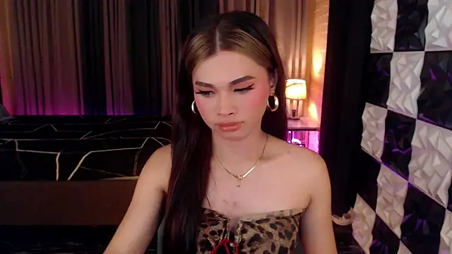 BigCockMaxineTS online show from November 3, 2025, 8:12 pm