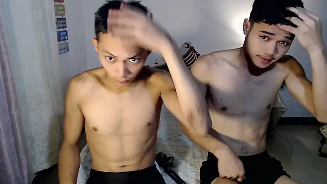 hot asian01 online show from December 15, 2025, 3:40 pm