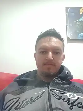 Snapshot of Suamulherfeliz chatting on May 28, 2026, 10:32 am Suamulherfeliz online show from May 28, 2026, 10:32 am