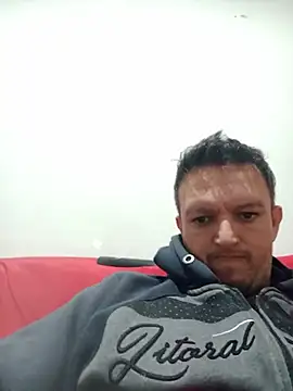 Snapshot of Suamulherfeliz chatting on June 26, 2026, 10:54 am Suamulherfeliz online show from June 26, 2026, 10:54 am