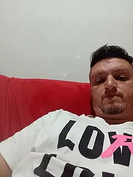 Snapshot of Suamulherfeliz chatting on June 30, 2026, 10:26 am Suamulherfeliz online show from June 30, 2026, 10:26 am