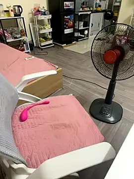 Mina048 online show from October 12, 2025, 3:35 pm