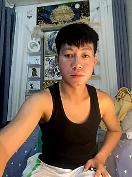 Snapshot of xshyboyx chatting on October 8, 2025, 4:25 am xshyboyx online show from October 8, 2025, 4:25 am