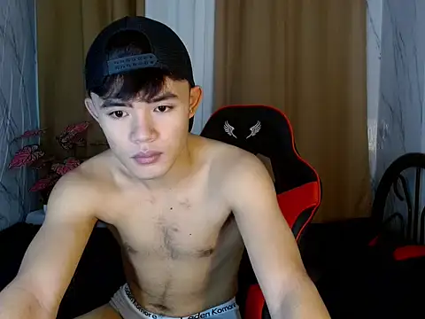 YourNaughtyTwink 69 online show from May 5, 2026, 8:17 am