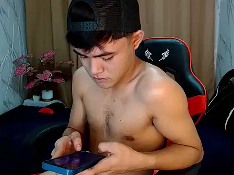 YourNaughtyTwink 69 online show from May 4, 2026, 5:05 pm
