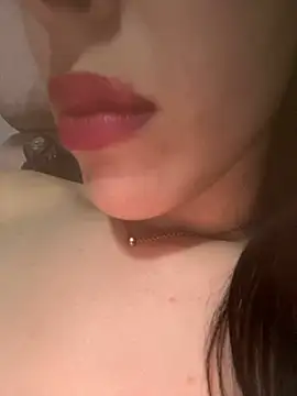 Mimisixo online show from May 6, 2026, 1:42 am