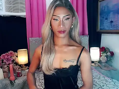 sassylatina online show from March 17, 2026, 3:26 pm