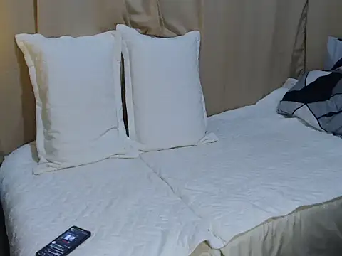 Snapshot of cumwhat_me chatting on February 20, 2026, 1:57 pm cumwhat me online show from February 20, 2026, 1:57 pm