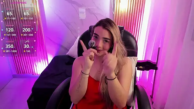 KYLIE JONES6 online show from May 11, 2026, 2:57 am