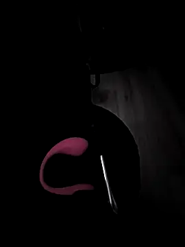 pussypleasere online show from December 21, 2025, 7:10 am