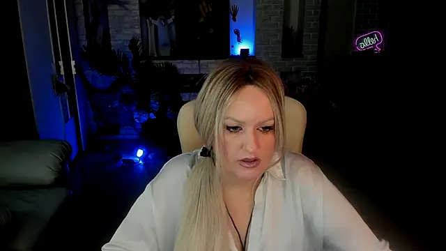 MariemLui online show from October 25, 2025, 8:02 am