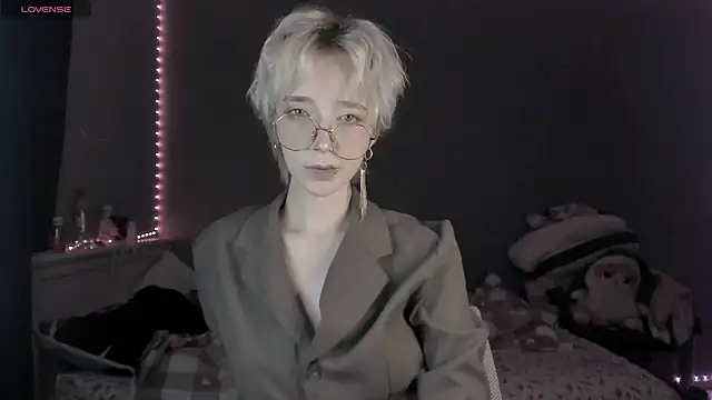 Snapshot of MelissaReis chatting on November 9, 2025, 2:54 pm MelissaReis online show from November 9, 2025, 2:54 pm