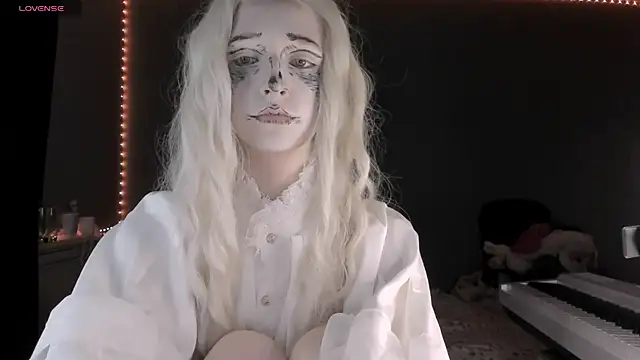 Snapshot of MelissaReis chatting on November 1, 2025, 11:37 am MelissaReis online show from November 1, 2025, 11:37 am