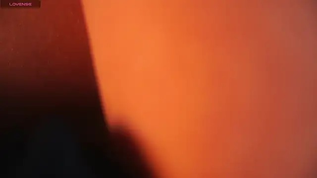 ambar rosse25 online show from February 4, 2026, 11:38 am