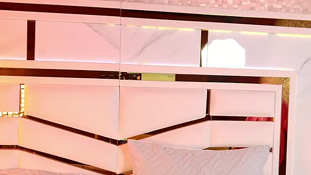 Snapshot of ambar_rosse25 chatting on November 26, 2025, 11:43 am ambar rosse25 online show from November 26, 2025, 11:43 am