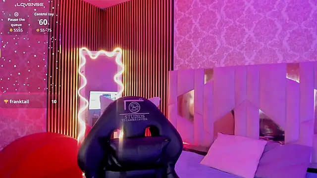 LIHIAN TAY online show from October 28, 2025, 3:51 am