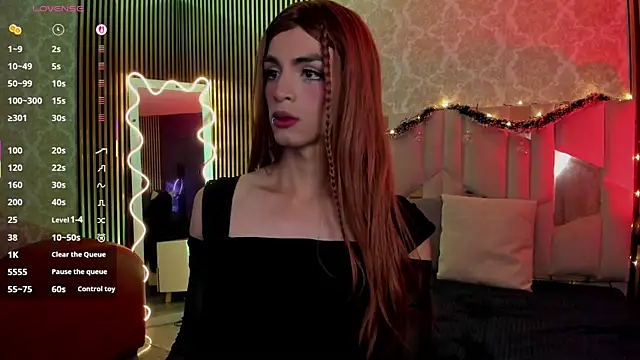 LIHIAN TAY online show from November 22, 2025, 4:33 am