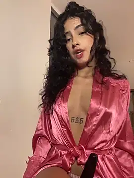 Snapshot of RosseMelody chatting on March 22, 2026, 12:14 am RosseMelody online show from March 22, 2026, 12:14 am