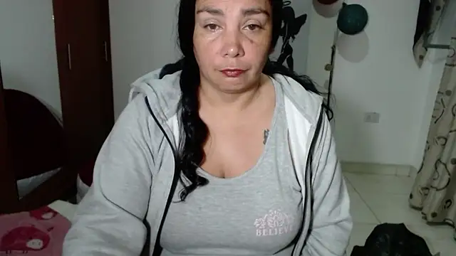 Snapshot of Vivian_milf_paint chatting on September 19, 2025, 3:21 am Vivian milf paint online show from September 19, 2025, 3:21 am