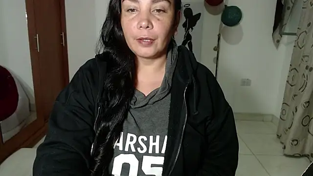 Snapshot of Vivian_milf_paint chatting on October 1, 2025, 4:06 am Vivian milf paint online show from October 1, 2025, 4:06 am