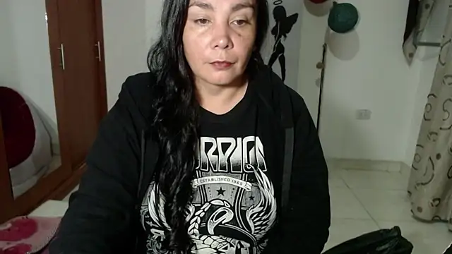 Snapshot of Vivian_milf_paint chatting on September 27, 2025, 3:01 am Vivian milf paint online show from September 27, 2025, 3:01 am