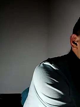 Kevinhww online show from January 11, 2026, 12:39 am