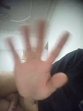 Snapshot of aA737y chatting on October 12, 2025, 1:29 am aA737y online show from October 12, 2025, 1:29 am