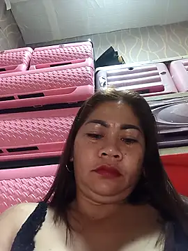 Snapshot of sexybitch_02 chatting on February 14, 2026, 6:08 pm sexybitch 02 online show from February 14, 2026, 6:08 pm