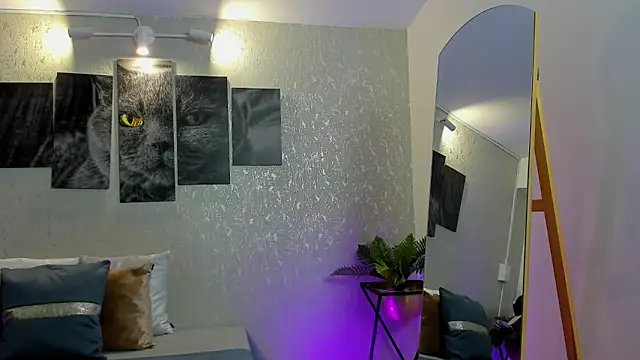 Snapshot of nils_saint chatting on October 25, 2025, 4:00 am nils saint online show from October 25, 2025, 4:00 am