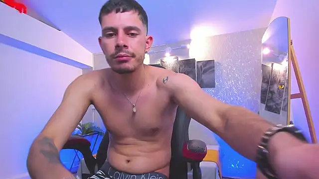 Snapshot of nils_saint chatting on November 21, 2025, 5:28 am nils saint online show from November 21, 2025, 5:28 am