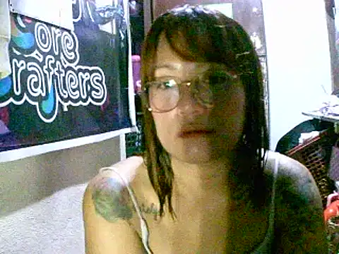 Hotmorena1007 online show from May 17, 2026, 1:11 pm