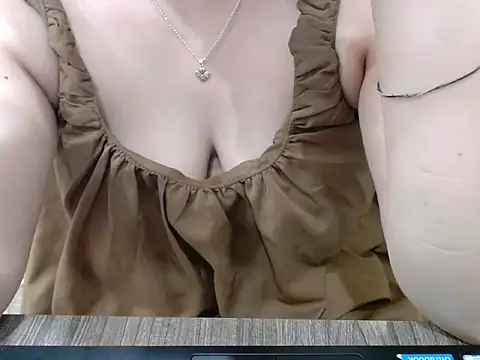 Zhi  2k6 online show from October 11, 2025, 4:52 pm