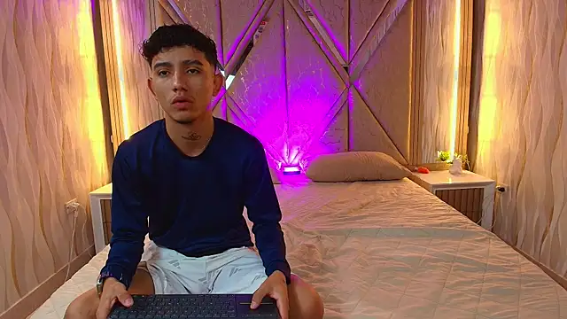 The slim boyss3 online show from September 20, 2025, 1:16 pm
