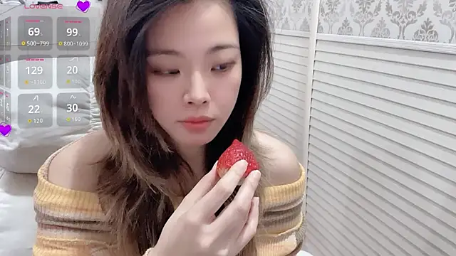 Holiland online show from December 17, 2025, 1:10 am