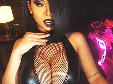 KarlaFrost online show from April 24, 2026, 4:47 am