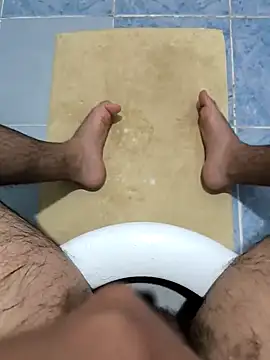 Snapshot of knulll123 chatting on October 7, 2025, 5:36 pm knulll123 online show from October 7, 2025, 5:36 pm