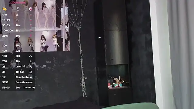 Snapshot of PieraMarch chatting on November 18, 2025, 7:11 am PieraMarch online show from November 18, 2025, 7:11 am