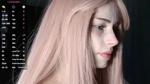 Snapshot of PieraMarch chatting on November 28, 2025, 7:25 pm PieraMarch online show from November 28, 2025, 7:25 pm