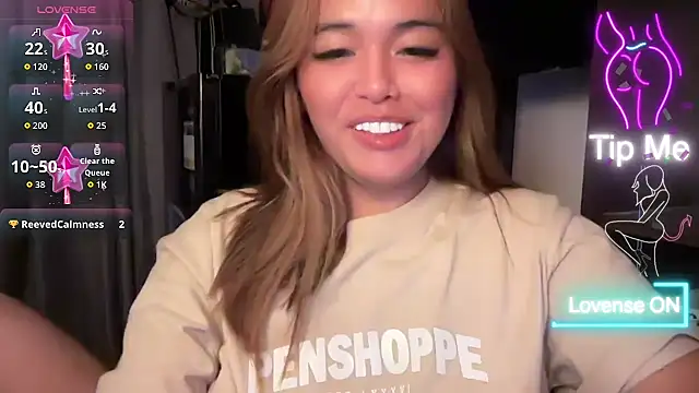 urasianlady online show from April 22, 2026, 2:57 pm