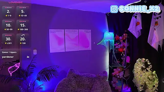 Snapshot of Sonnie_mami chatting on October 11, 2025, 2:29 pm Sonnie mami online show from October 11, 2025, 2:29 pm