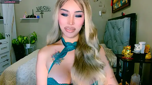 Franchesca Trans online show from October 5, 2025, 8:27 am