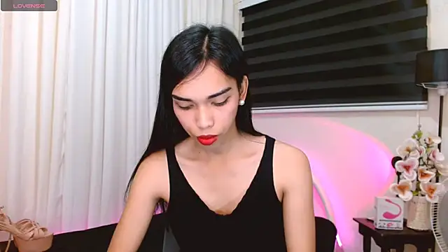 angelaxmonroe online show from November 24, 2025, 5:29 am