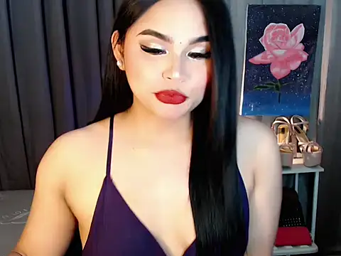 Snapshot of Candice_cummer chatting on June 19, 2026, 6:25 pm Candice cummer online show from June 19, 2026, 6:25 pm