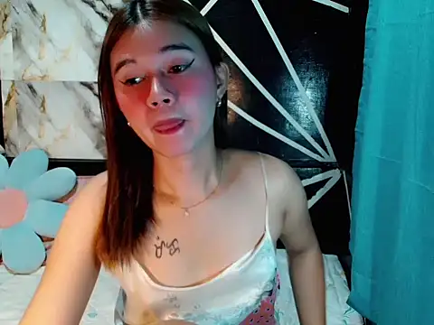 Snapshot of urgirl_mikah chatting on February 18, 2026, 11:12 pm urgirl mikah online show from February 18, 2026, 11:12 pm