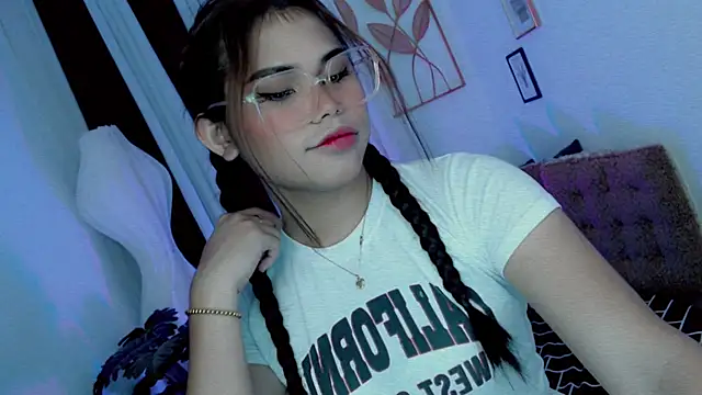 Snapshot of PrettyBlythes_TS chatting on May 22, 2026, 3:59 am PrettyBlythes TS online show from May 22, 2026, 3:59 am