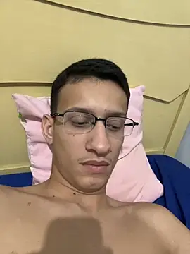 Snapshot of safadezanunes2 chatting on September 17, 2025, 3:30 am safadezanunes2 online show from September 17, 2025, 3:30 am