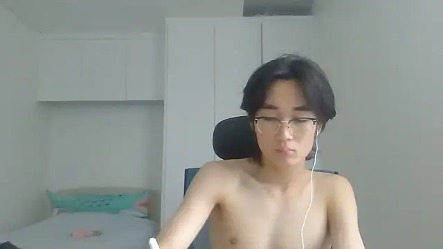 imurboy online show from July 20, 2026, 5:04 am