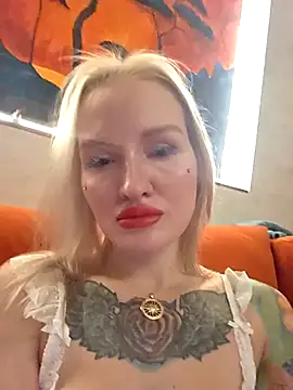 Snapshot of KateMonroe chatting on November 20, 2025, 9:04 pm KateMonroe online show from November 20, 2025, 9:04 pm