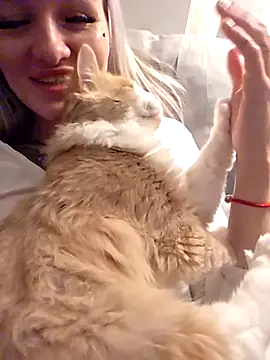 Snapshot of KateMonroe chatting on December 15, 2025, 2:17 am KateMonroe online show from December 15, 2025, 2:17 am