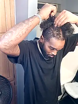 EbonyKing69 online show from December 19, 2025, 10:39 am